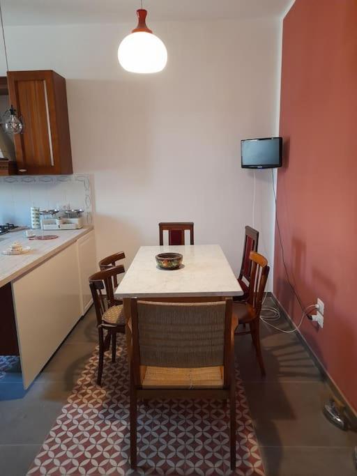 Casa Jole, Appartamento In Centro باري المظهر الخارجي الصورة