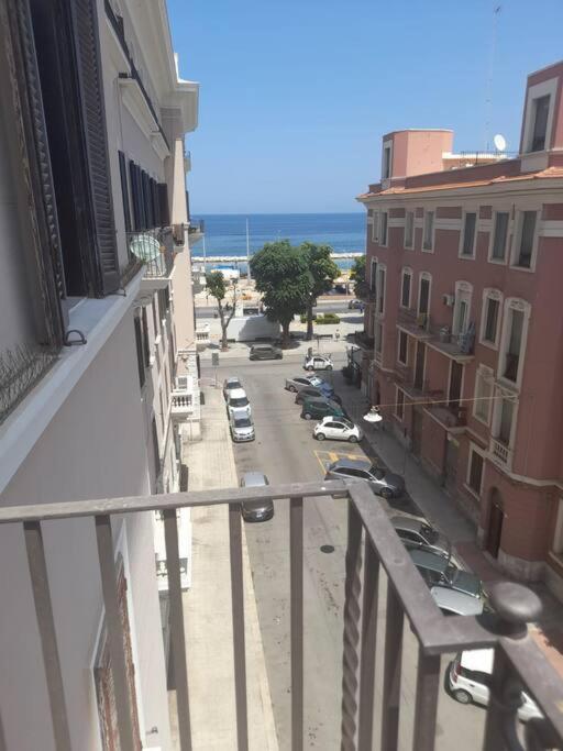 Casa Jole, Appartamento In Centro باري المظهر الخارجي الصورة