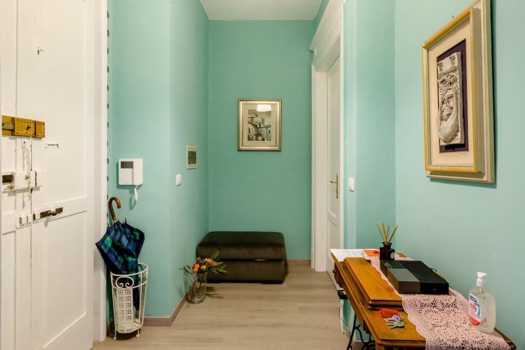 Casa Jole, Appartamento In Centro باري المظهر الخارجي الصورة