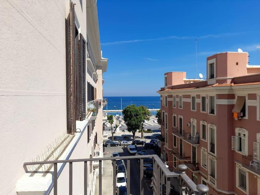 Casa Jole, Appartamento In Centro باري المظهر الخارجي الصورة